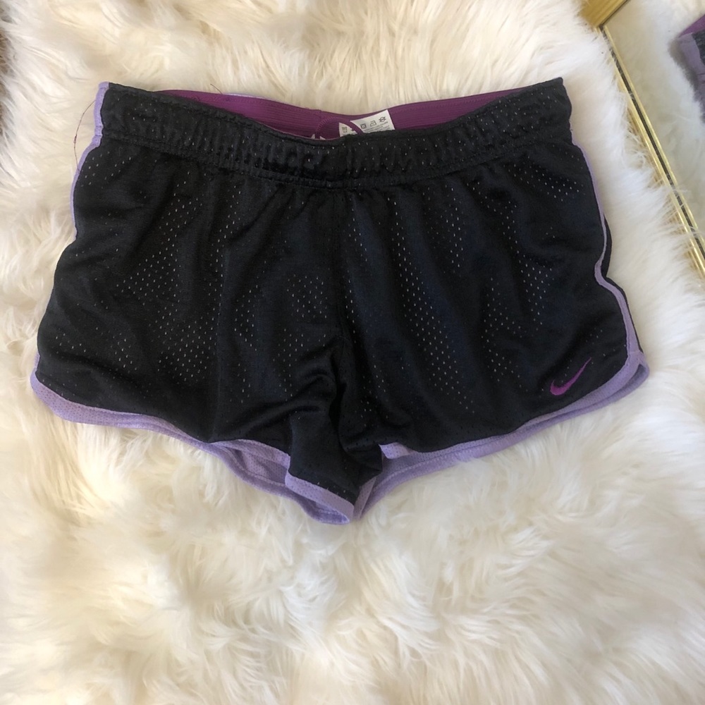 Nike women’s running shorts